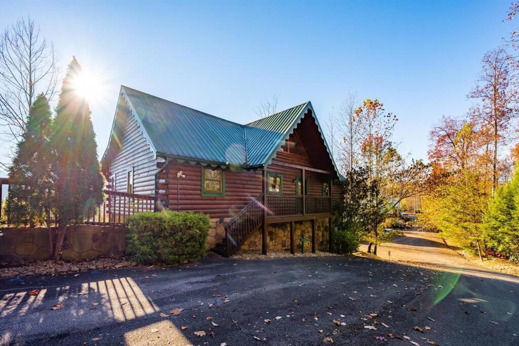 Spacious Smokies Cabin - Hot Tub With Mountain Views Gatlinburg Extérieur photo